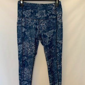 Senita Athletics Blue and White Floral High Waist 7/8 Length Legging
